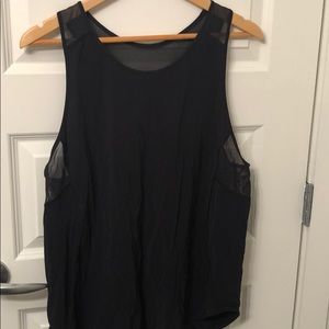 Lululemon workout top